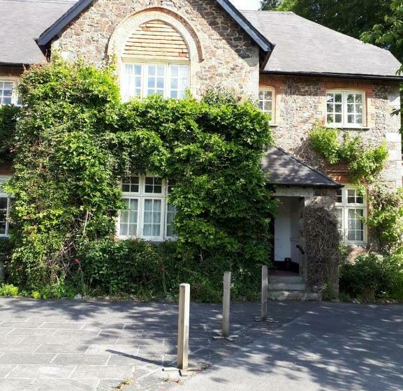 Пансион Edgemoor Manor