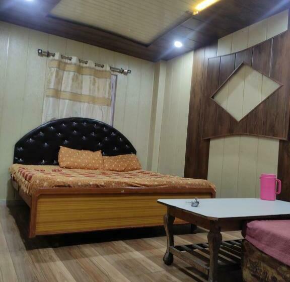 Пансион Monal Sarahan Bsr