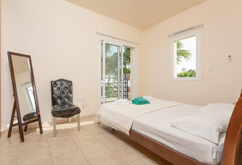 Villa Nikol In Paralimni