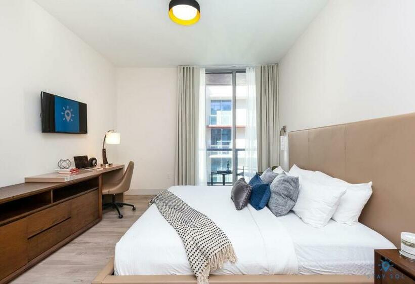 هاستل Hot Tub & Rooftop Pool   Near Beach