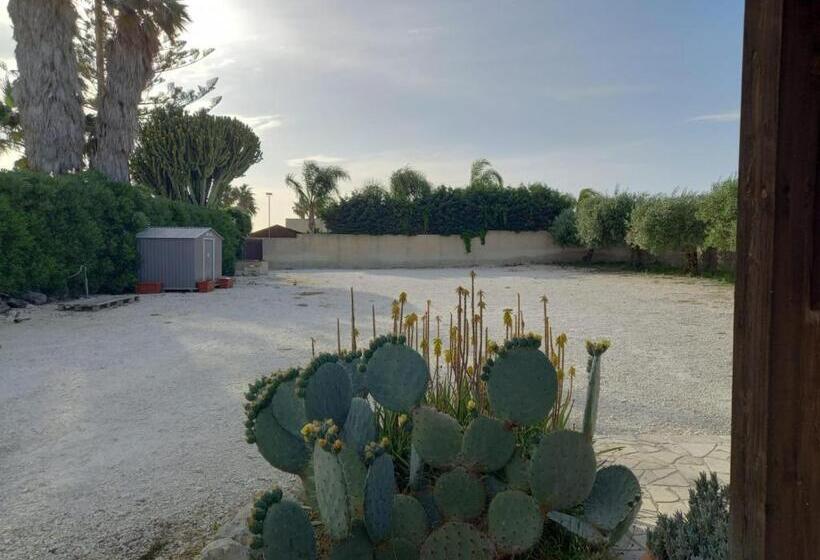 Bed and Breakfast Green Rooms   Marzamemi