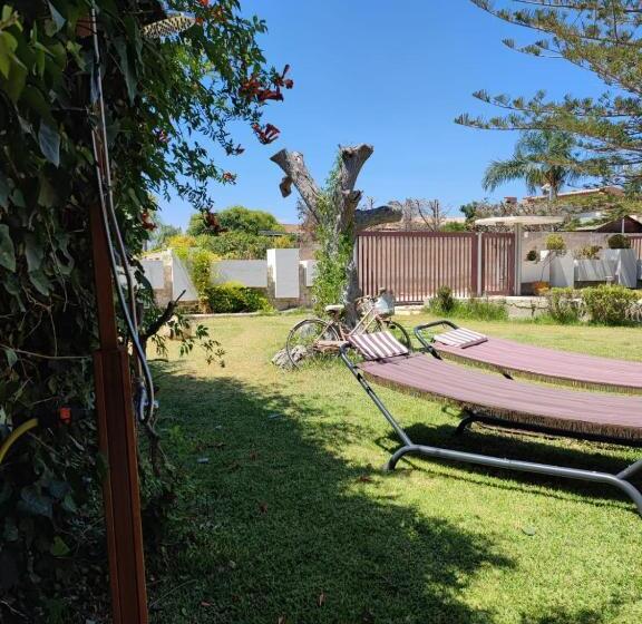 Bed and Breakfast Green Rooms   Marzamemi