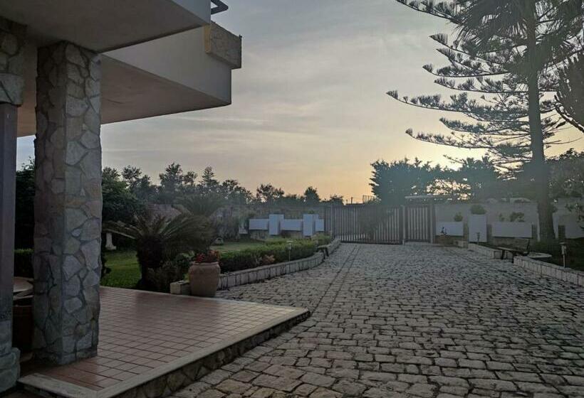 Bed and Breakfast Green Rooms   Marzamemi