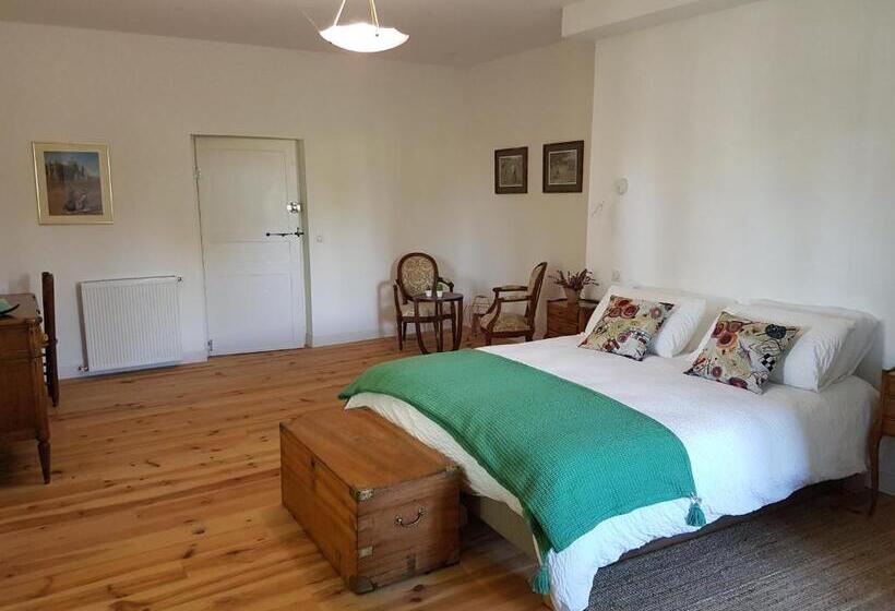 ベッドアンドブレックファースト L Airial De Larroque