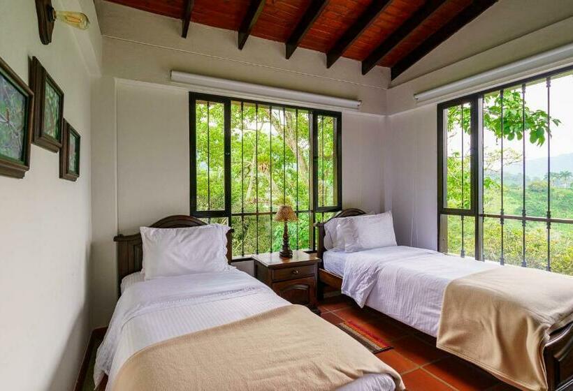 فندق Acaima Café Lodge