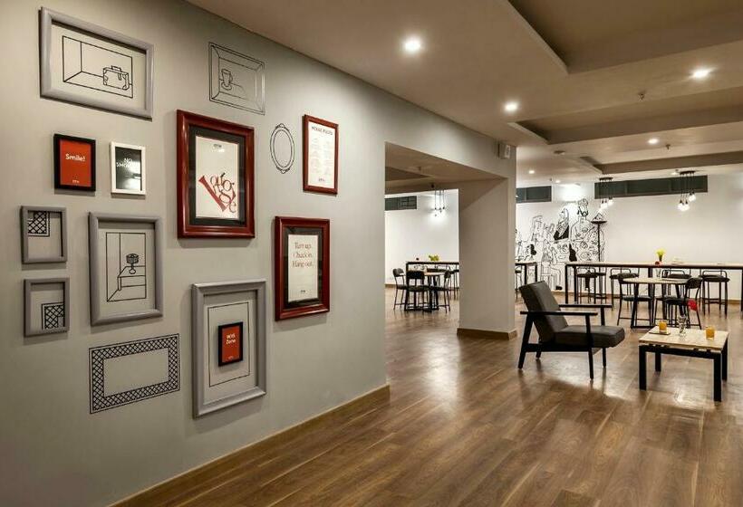 ホテル Capital O 89300 Vansh International