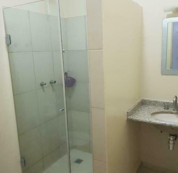 ホテル Central Palace