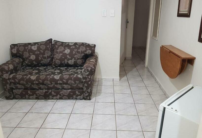 ホテル Central Palace