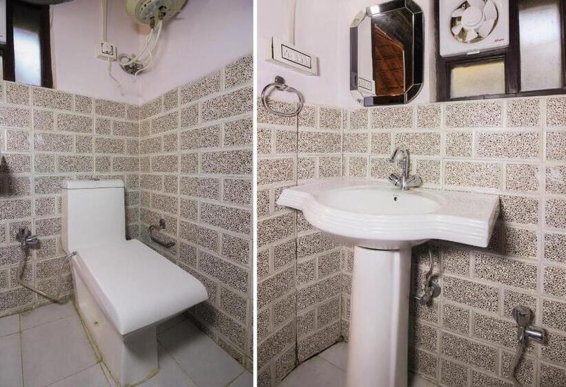 בית מלון כפרי Collection O Nainital Himalayan Resort