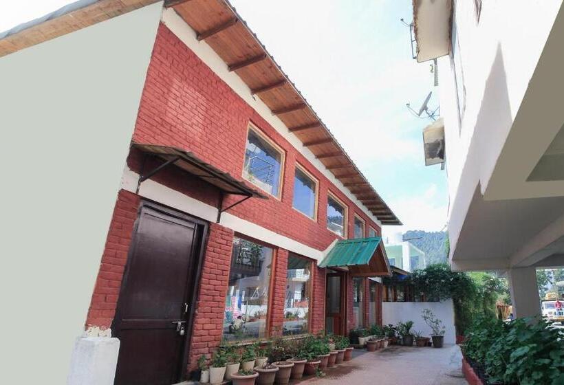 בית מלון כפרי Collection O Nainital Himalayan Resort