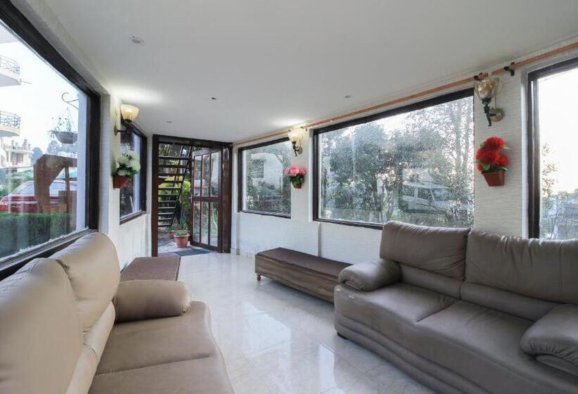 בית מלון כפרי Collection O Nainital Himalayan Resort