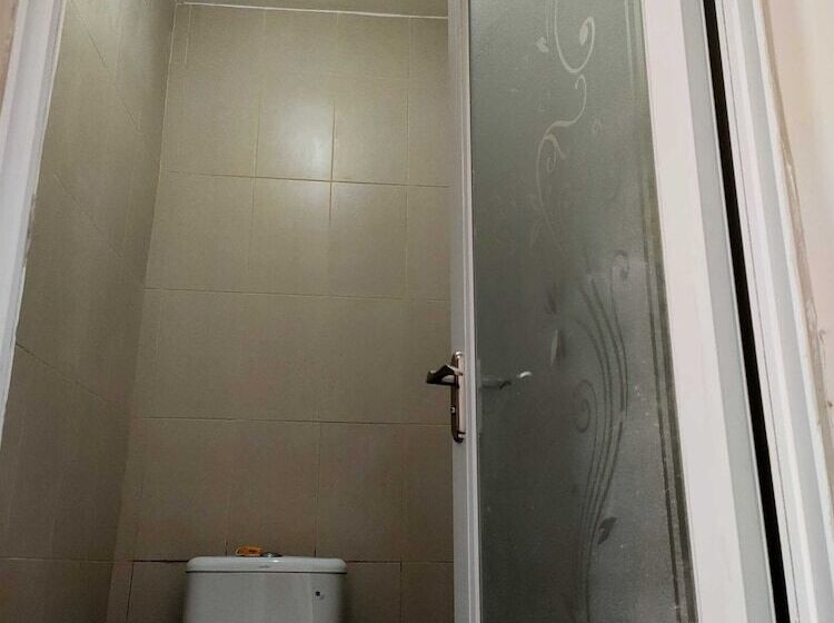 호텔 Express O 91277 Atiq Homestay Syariah