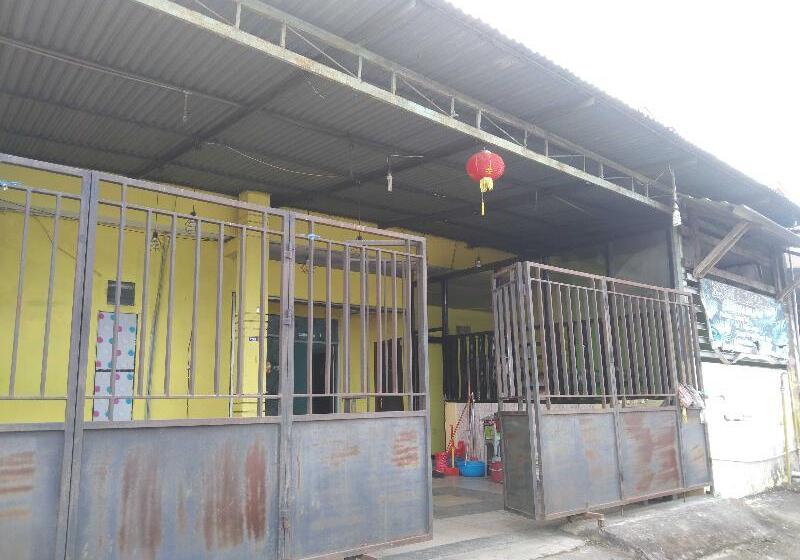 호텔 Express O 91281 Guest House Indah Jaya