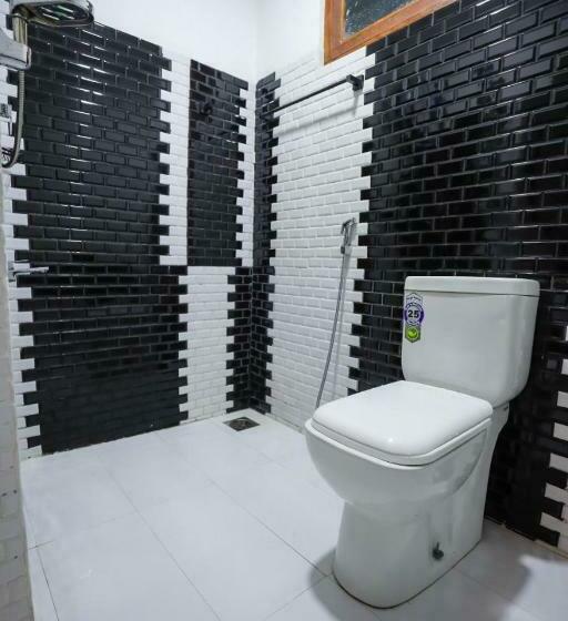 Grand Jumbo Hotel & Restaurant