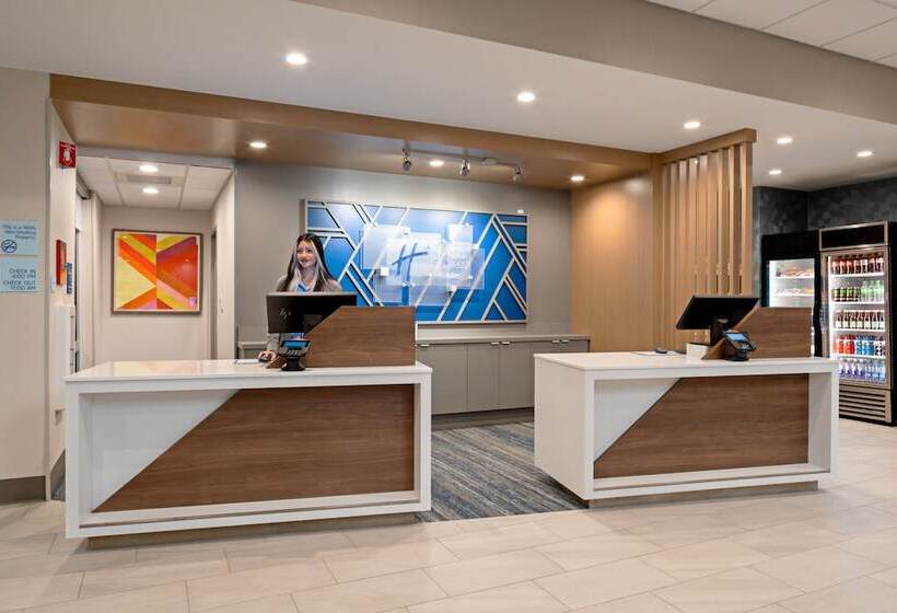 호텔 Holiday Inn Express & Suites   Hollister, An Ihg