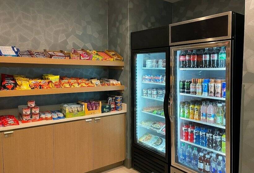 호텔 Holiday Inn Express & Suites   Hollister, An Ihg