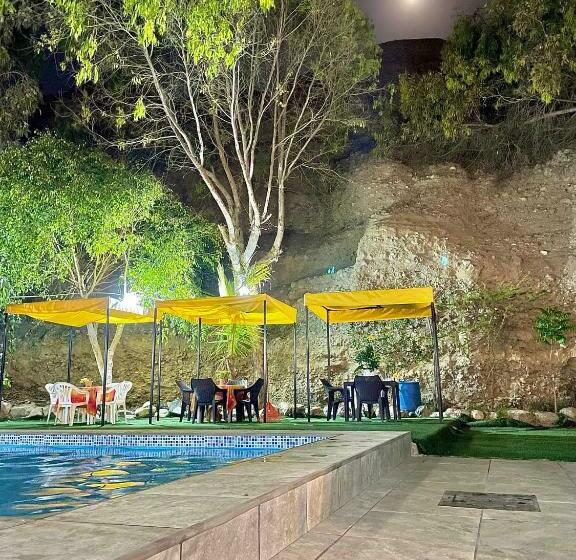 ホテル Huanchaco Gardens