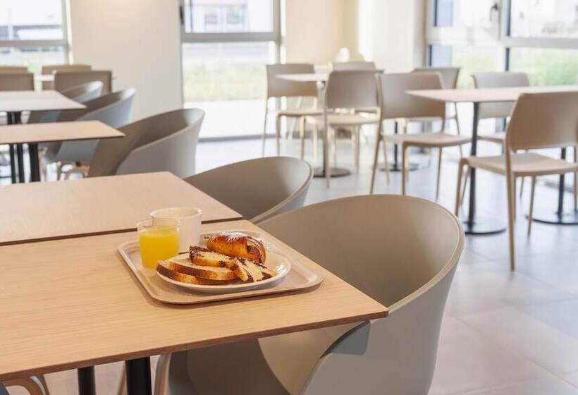 בית מלון כפרי Ibis Budget Mont De Marsan