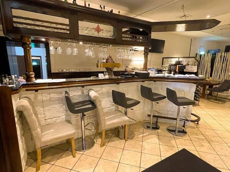 فندق Kronenkurve