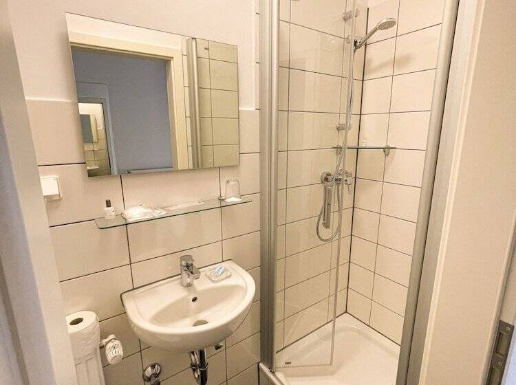 فندق Kronenkurve