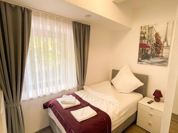 فندق Kronenkurve