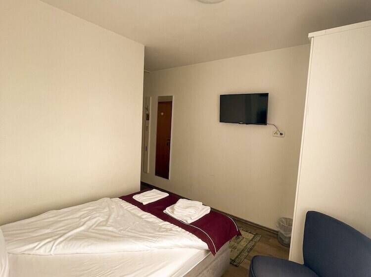 فندق Kronenkurve