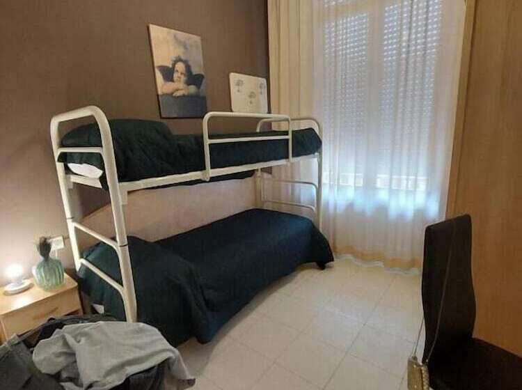 هتل Maison Des Roses