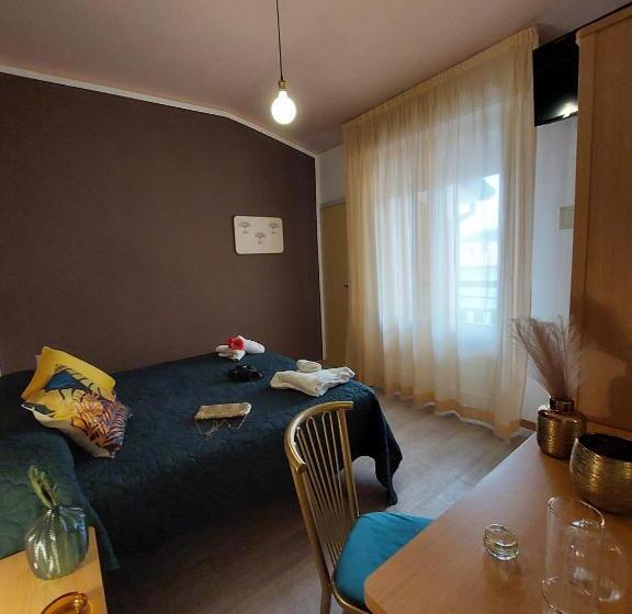 هتل Maison Des Roses