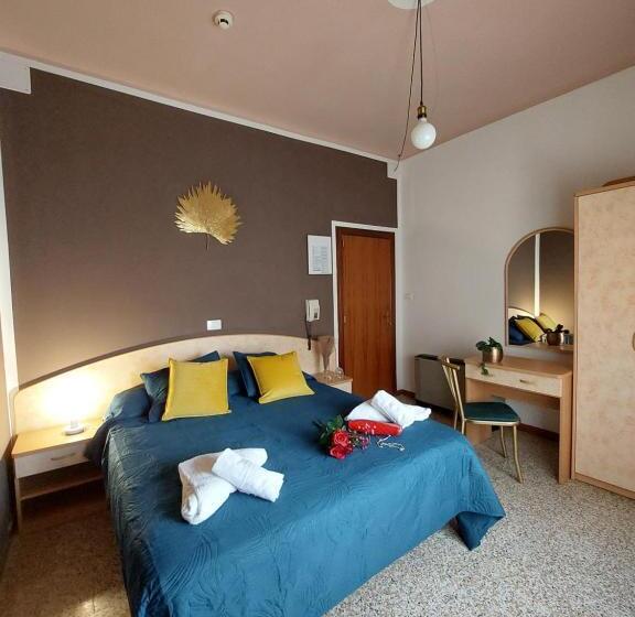 هتل Maison Des Roses