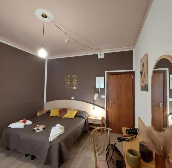 هتل Maison Des Roses