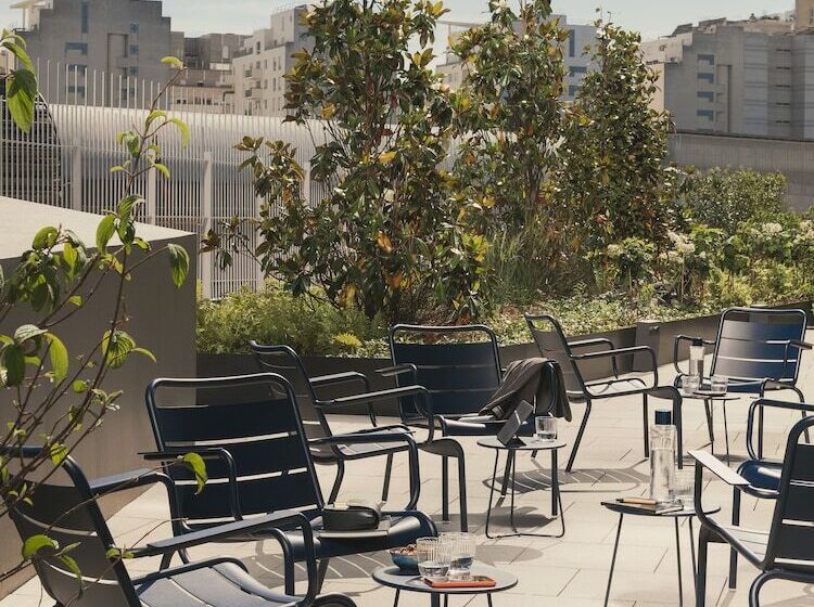 Okko Hotels Paris La Défense