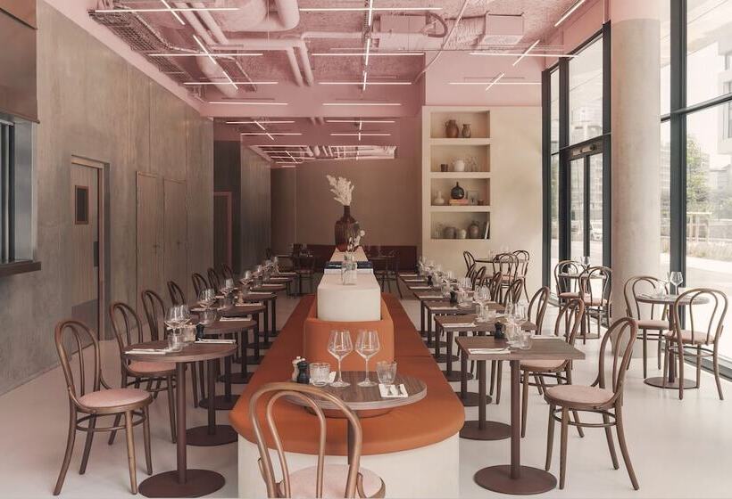 Okko Hotels Paris La Défense