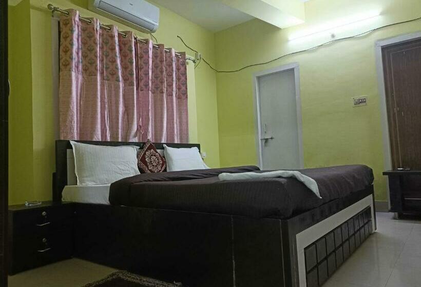 Отель Oyo 88953 Orchid Home Stay 2