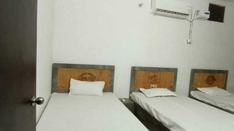 酒店 Oyo 89275 Unique 9