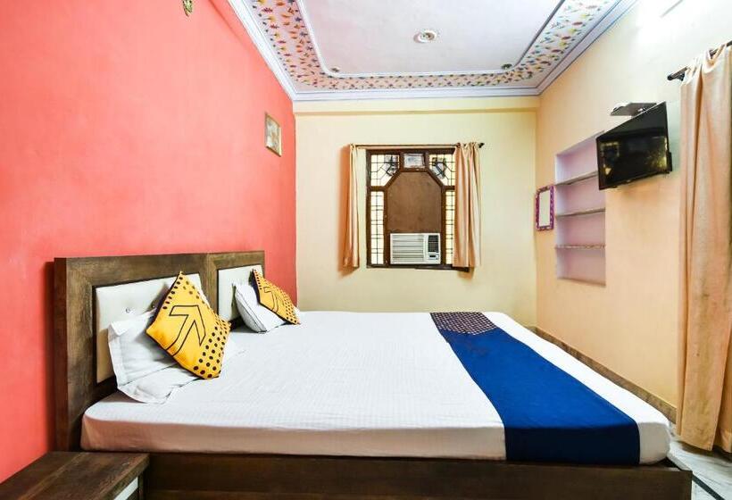 בית מלון כפרי Oyo 89317 Rajputana Homestay