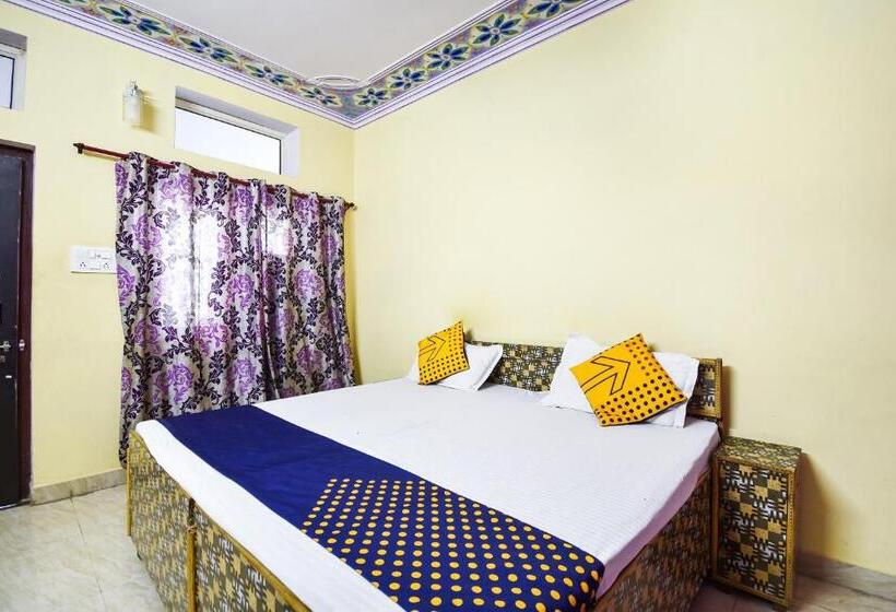 בית מלון כפרי Oyo 89317 Rajputana Homestay