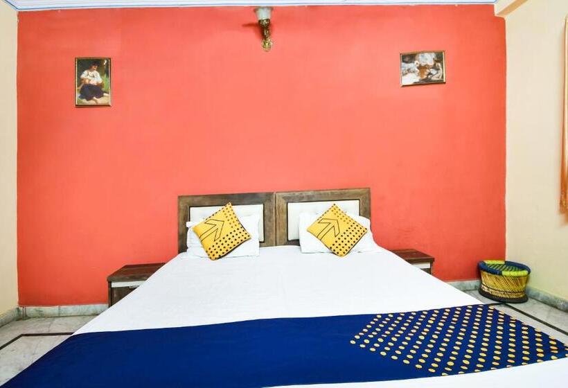 בית מלון כפרי Oyo 89317 Rajputana Homestay