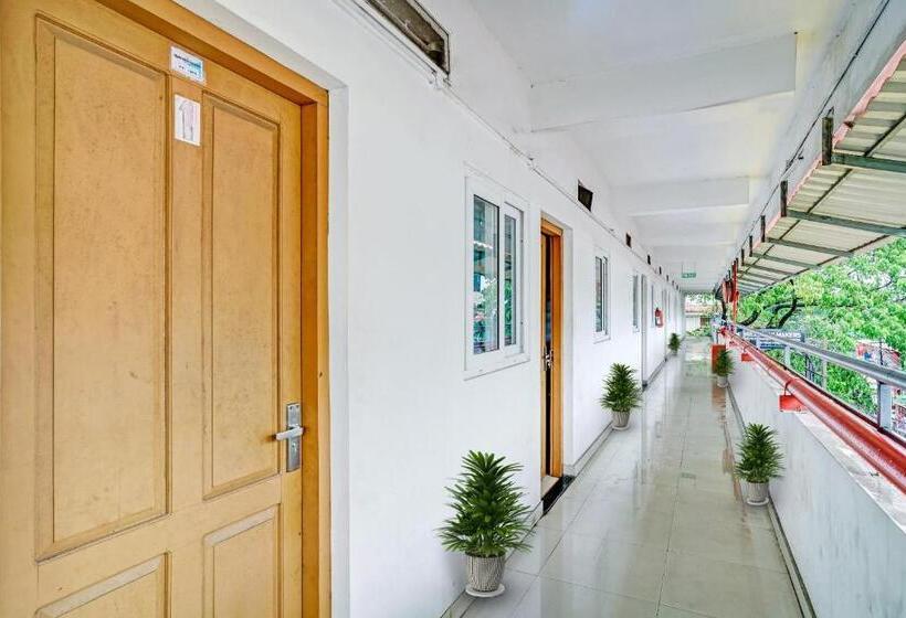 هتل Oyo 90284 Majestic Stays