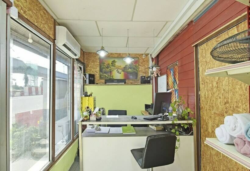 酒店 Oyo 90535 Wakaf Bharu Inn