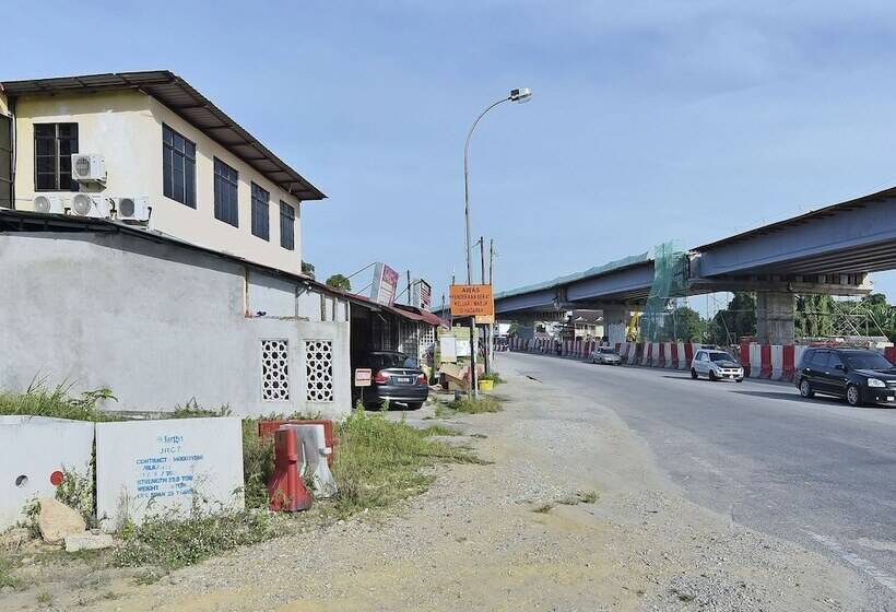 酒店 Oyo 90535 Wakaf Bharu Inn