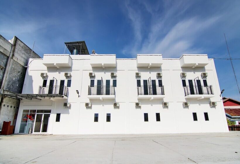 酒店 Oyo 91301 Lewis Dc Guesthouse