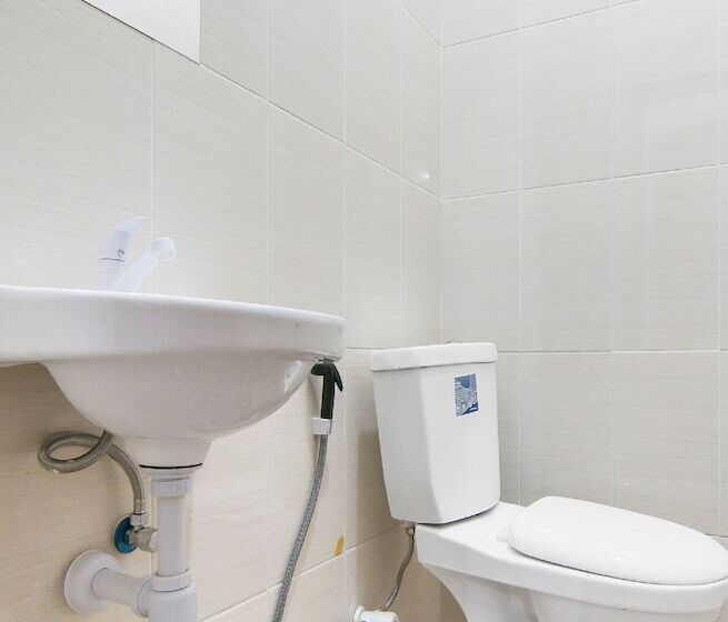 酒店 Oyo 91301 Lewis Dc Guesthouse