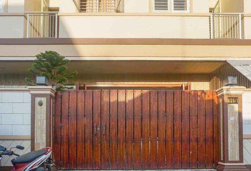 هتل Oyo 91316 Hh Guest House Makassar