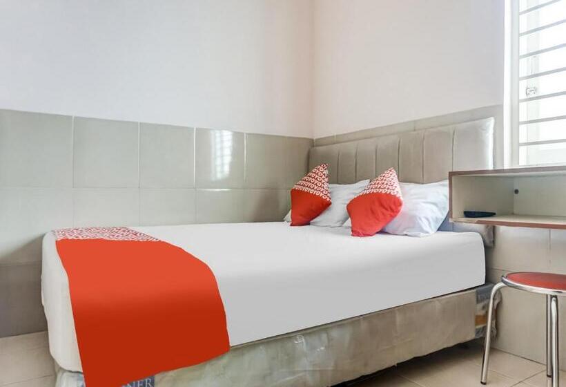 ホテル Oyo 91316 Hh Guest House Makassar