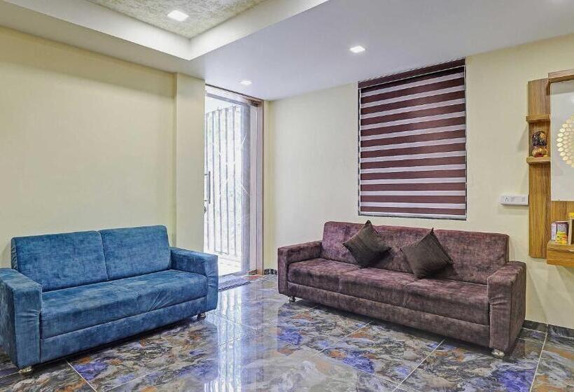 فندق Pop  Hill View