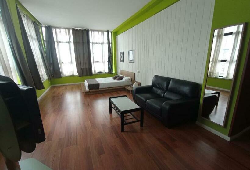 فندق / Restaurante La Pepa