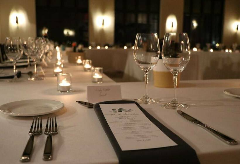 Отель St. Clair Inn