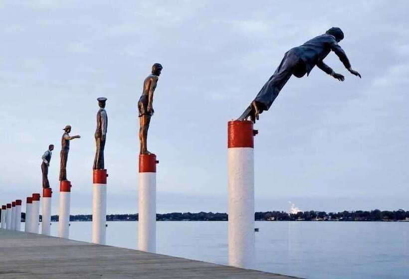 Отель St. Clair Inn