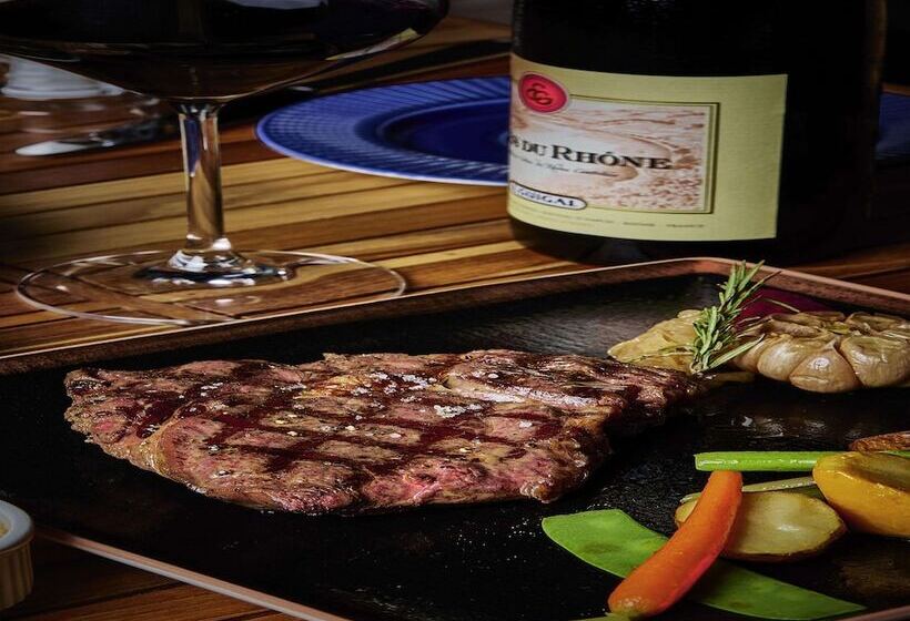 בית מלון כפרי Tribe Phnom Penh Post Office