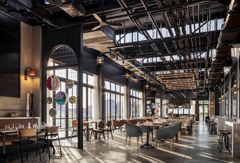 בית מלון כפרי Tribe Phnom Penh Post Office